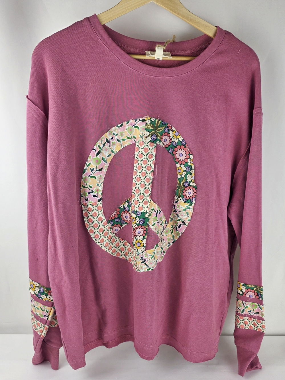 Sage + Fig Floral Peace Sign Pullover Sweatshirt NWT Medium Boho